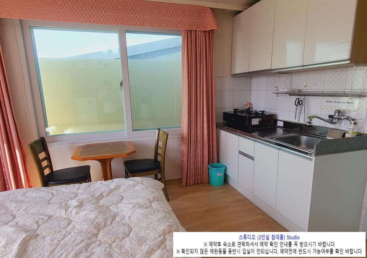 Seaside Minbak Villa Goseong  Exterior photo