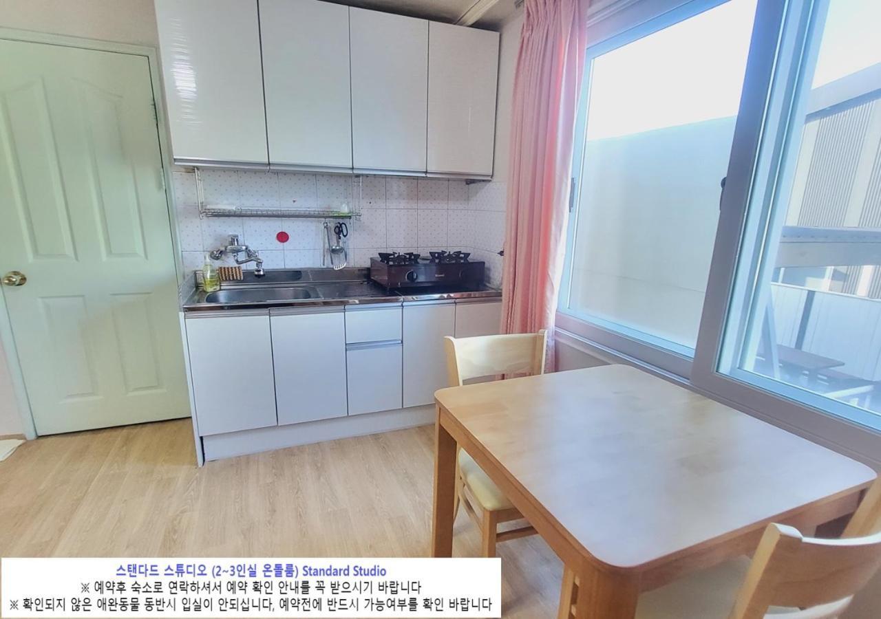 Seaside Minbak Villa Goseong  Exterior photo