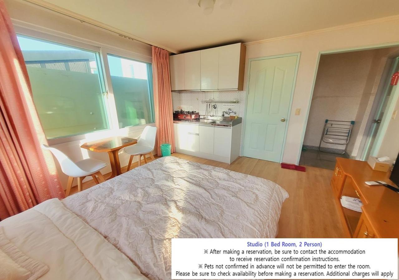 Seaside Minbak Villa Goseong  Exterior photo